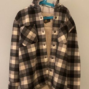 Checkered hooded jacket